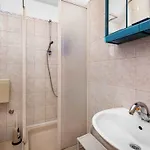 Brodarica Apartments アパート ブロダリツァ