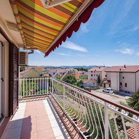 Brodarica Apartments 公寓