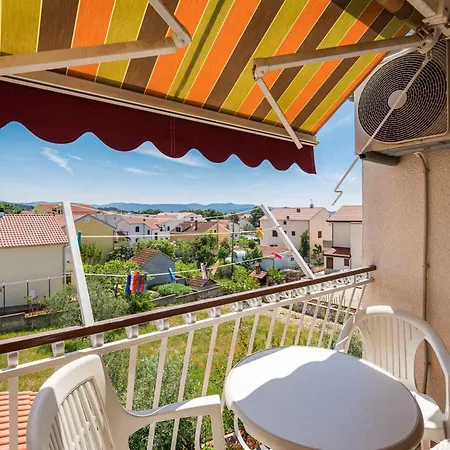 公寓 Brodarica Apartments *