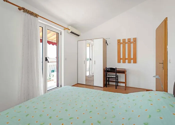 Brodarica Apartments *