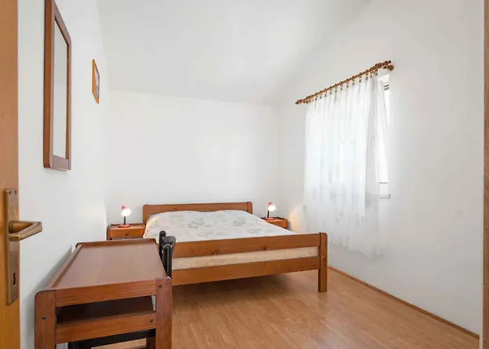 Brodarica Apartments * 布罗达里卡