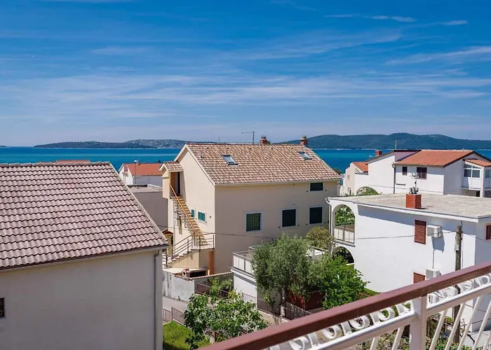 Brodarica Apartments